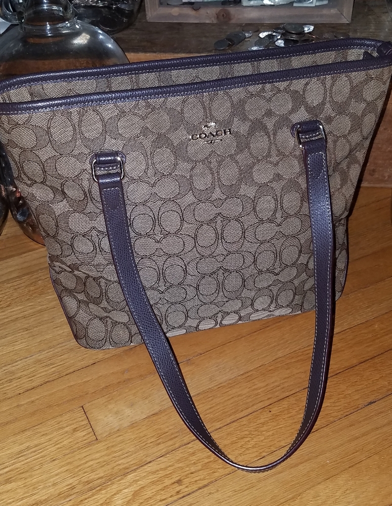 Coach Outline Signature Zip Top Tote
